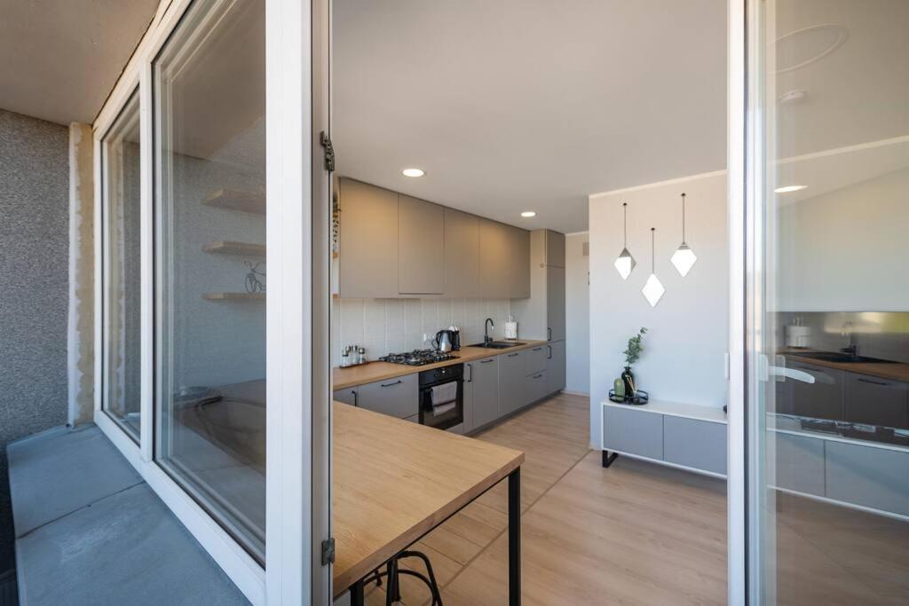 Central 2 Bd Apartment By Hostlovers 카우나스 외부 사진