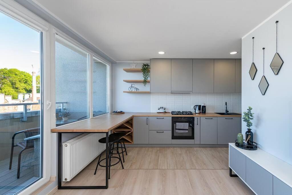 Central 2 Bd Apartment By Hostlovers 카우나스 외부 사진